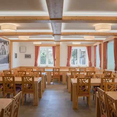 Tonckov Dom Na Lisci Szálloda