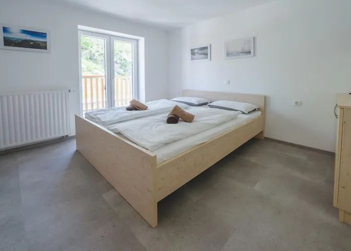 Hotel Tonckov Dom Na Lisci *